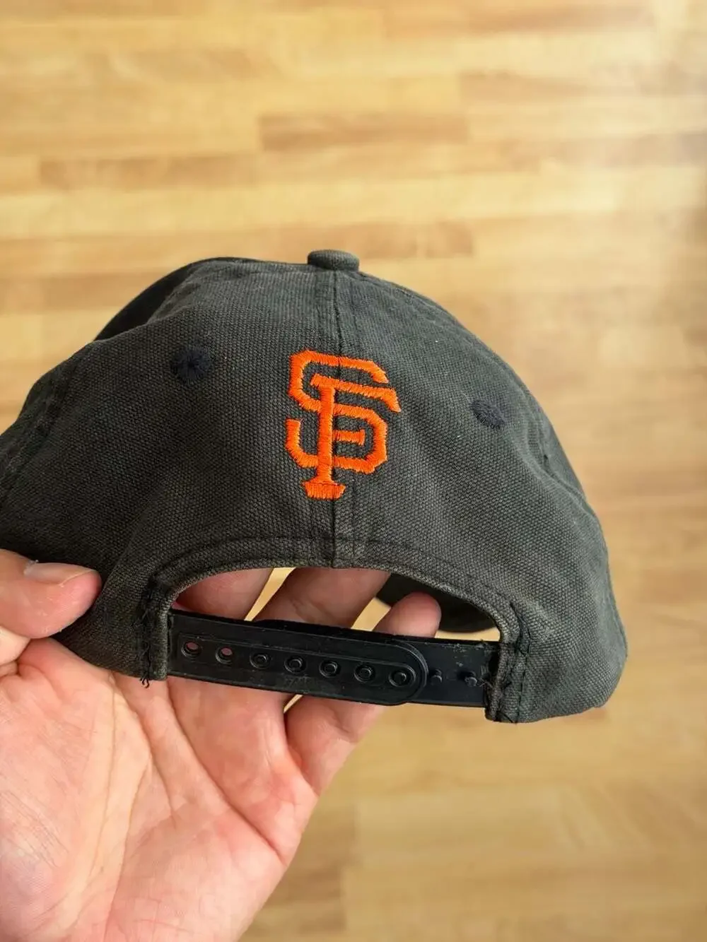 San Francisco Giants Nike Flex Fit Cap With 4 2002 Collector's Pins Barry Bonds